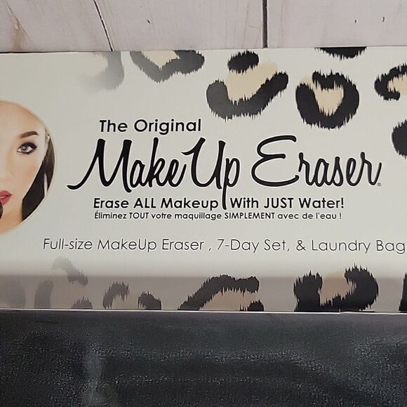 *NEW* The Original Makeup Remover - 7 Day Set with Laundry Bag - Picture 2 of 9
